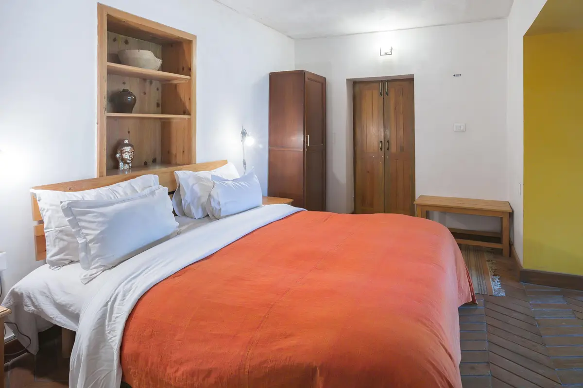 Heritage House Suites